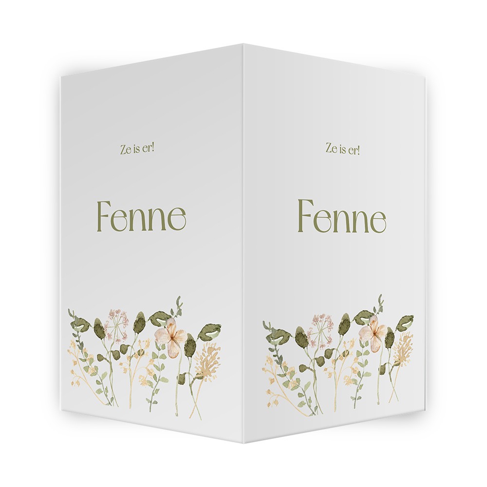 Geboortebord met geschilderde bloemen