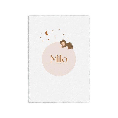 Geboortekaartje illustratie van baby met maan en sterren op handgeschept papier - Milo