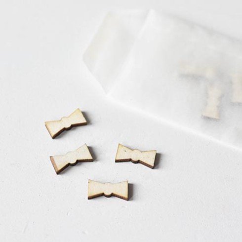 Houten strikje met plakstrip