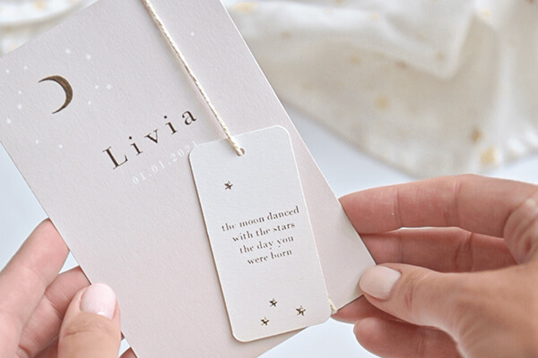 inspiratie-geboortekaartje-livia-inspiratie-goudfolie-touwtje